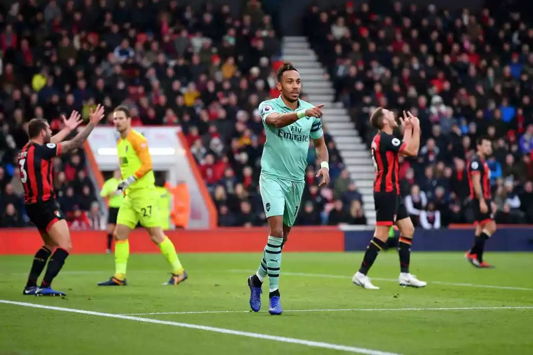  阿森纳零封热刺，萨利巴铁闸封神  